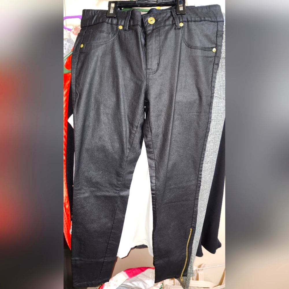 Woman's jeans